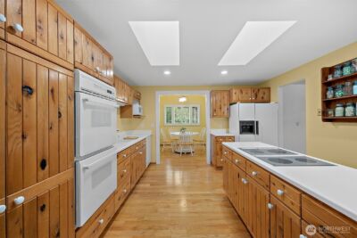 7861 University Point Circle NE, Bremerton, WA 98311 - Photo 9