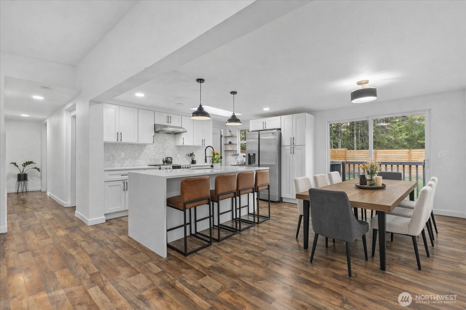 20609 SE 245th Place , Maple Valley, WA 98038