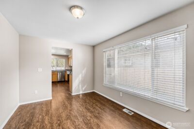 27910 227th Court SE, Maple Valley, WA 98038 - Photo 4