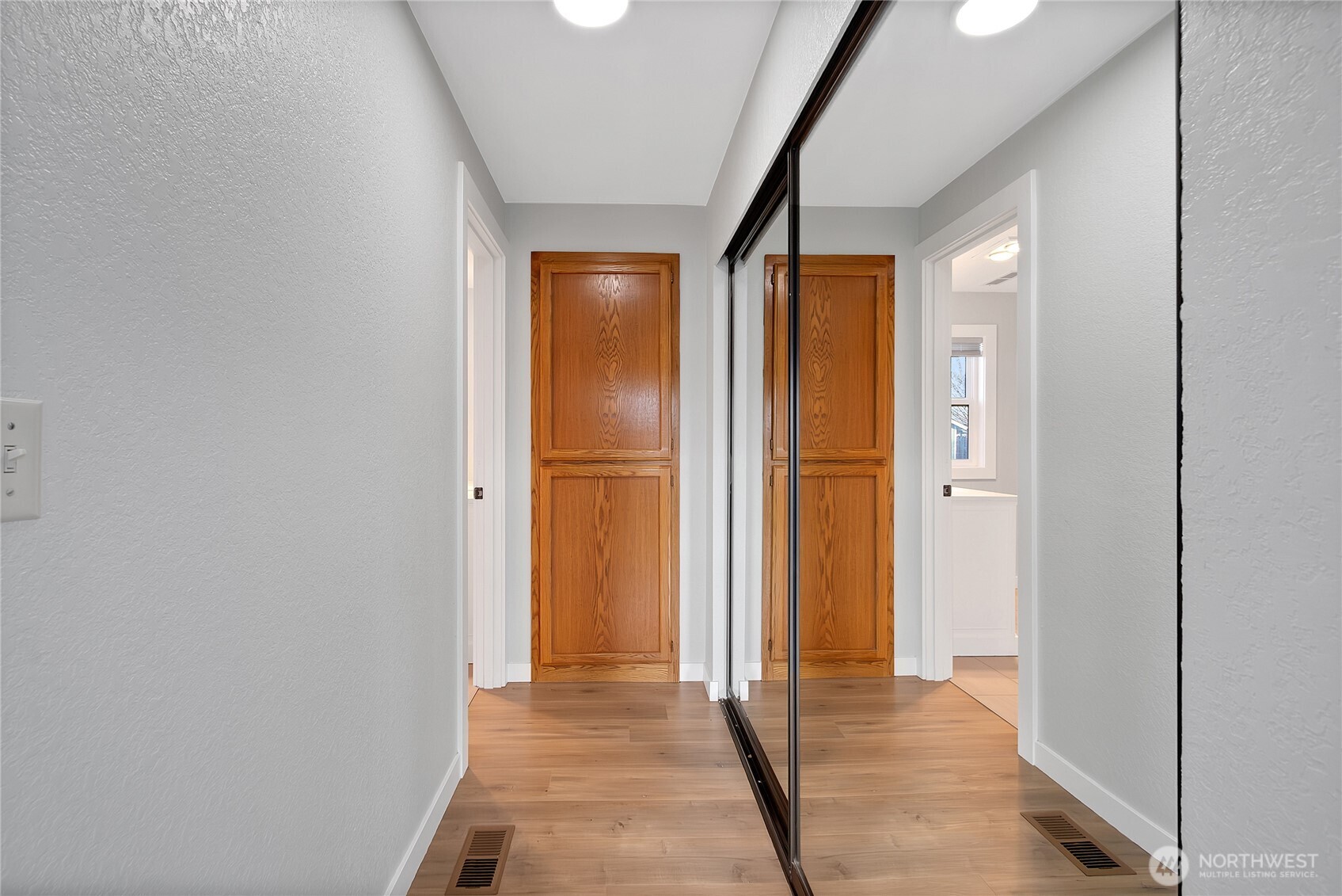 2881 Initial Avenue , Enumclaw, WA 98022