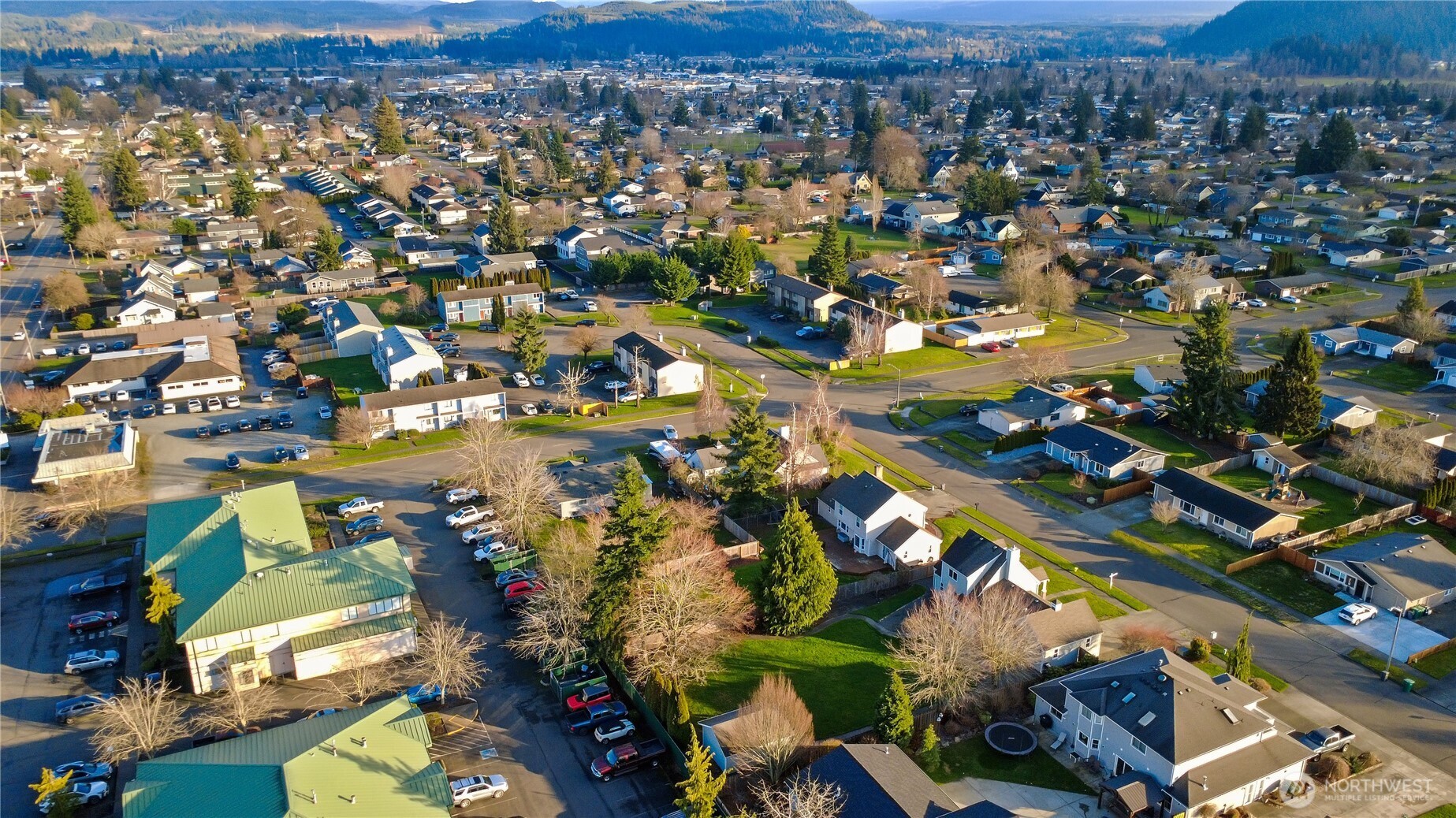 2881 Initial Avenue , Enumclaw, WA 98022