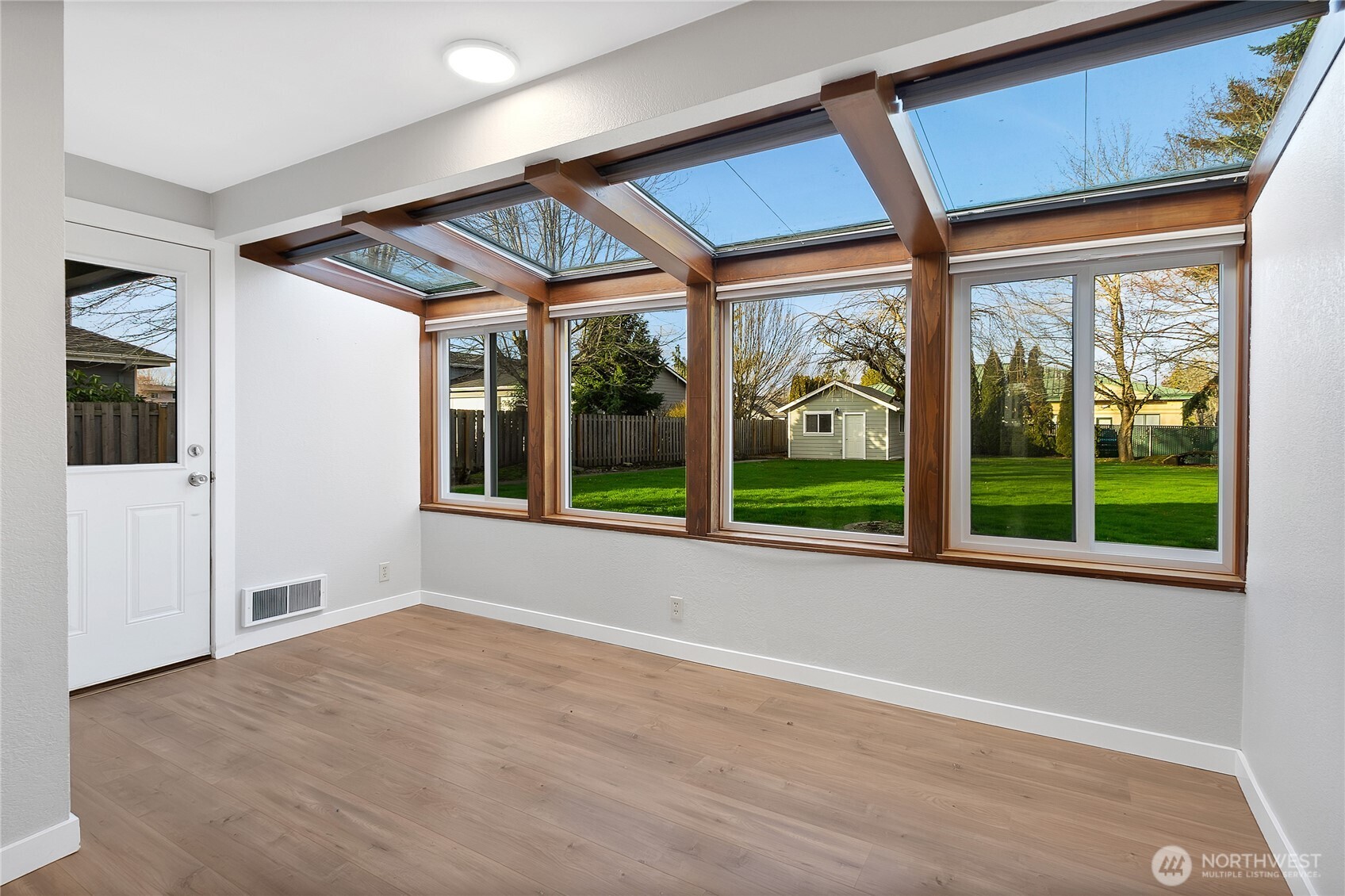 2881 Initial Avenue , Enumclaw, WA 98022