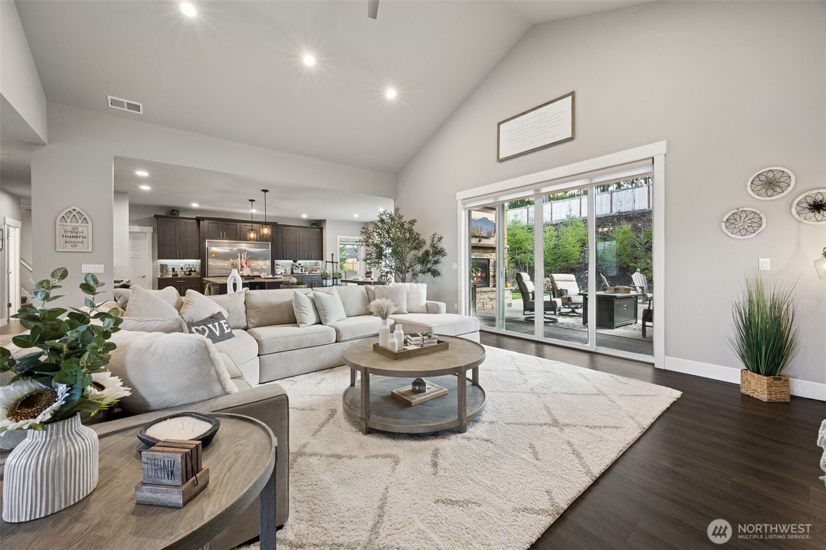 155 Mountain Crest Lane , Eatonville, WA 98328