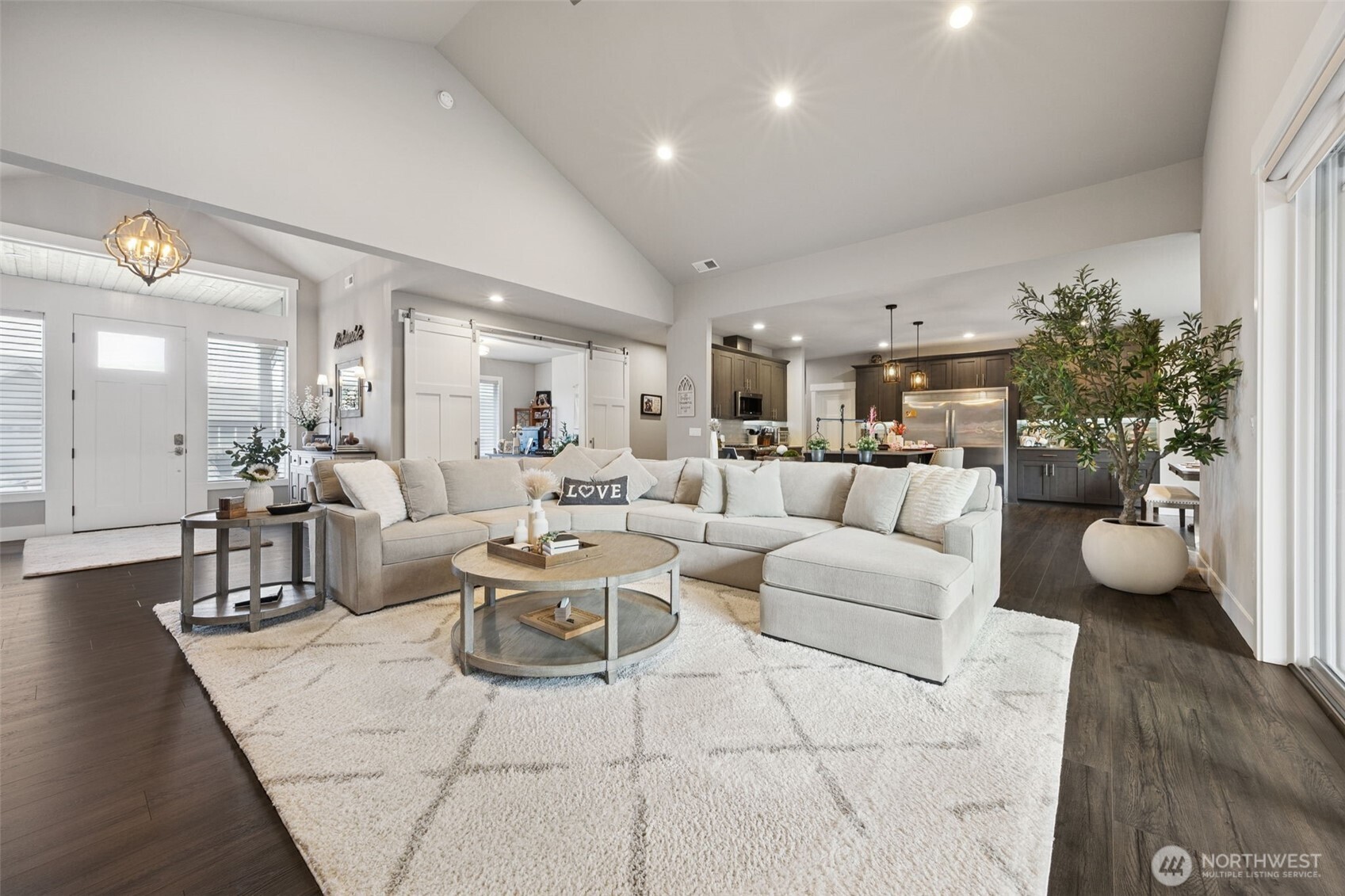 155 Mountain Crest Lane , Eatonville, WA 98328