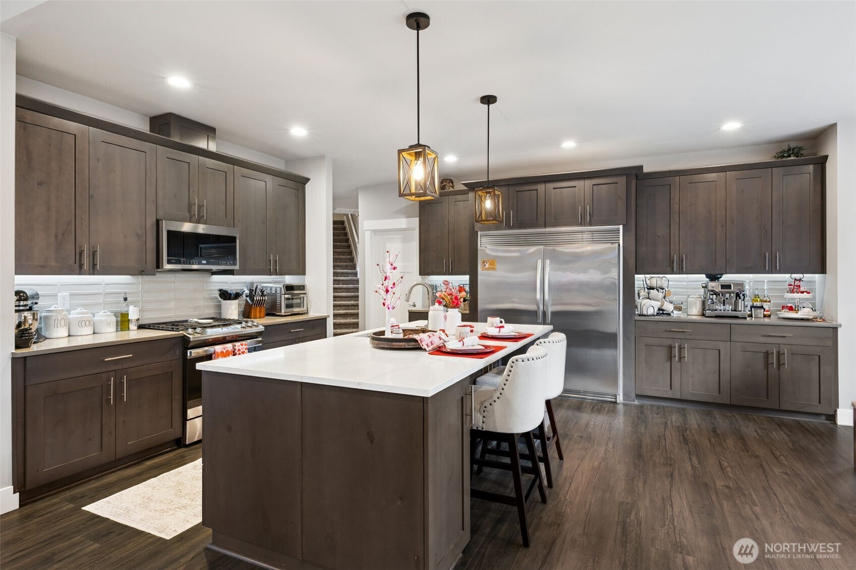 155 Mountain Crest Lane , Eatonville, WA 98328