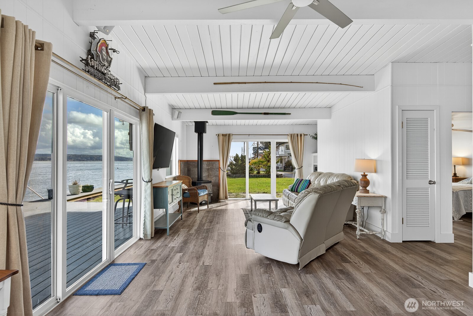 3187 Shoreline Drive , Camano Island, WA 98282