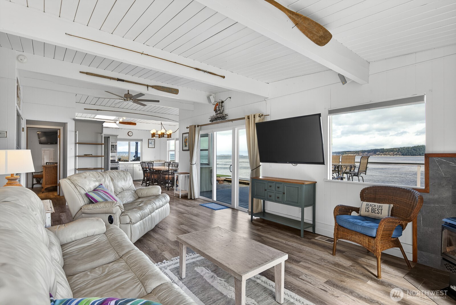 3187 Shoreline Drive , Camano Island, WA 98282
