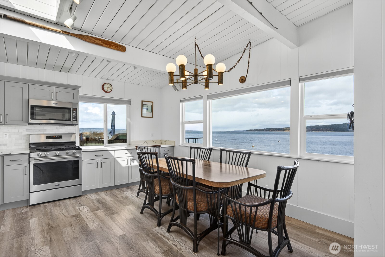 3187 Shoreline Drive , Camano Island, WA 98282