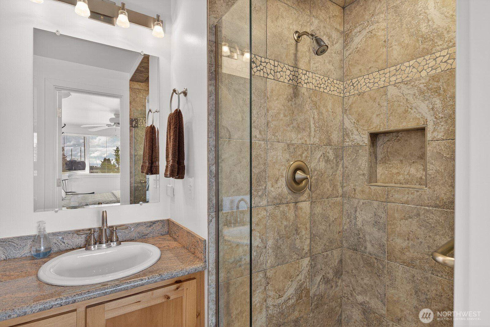 3187 Shoreline Drive , Camano Island, WA 98282