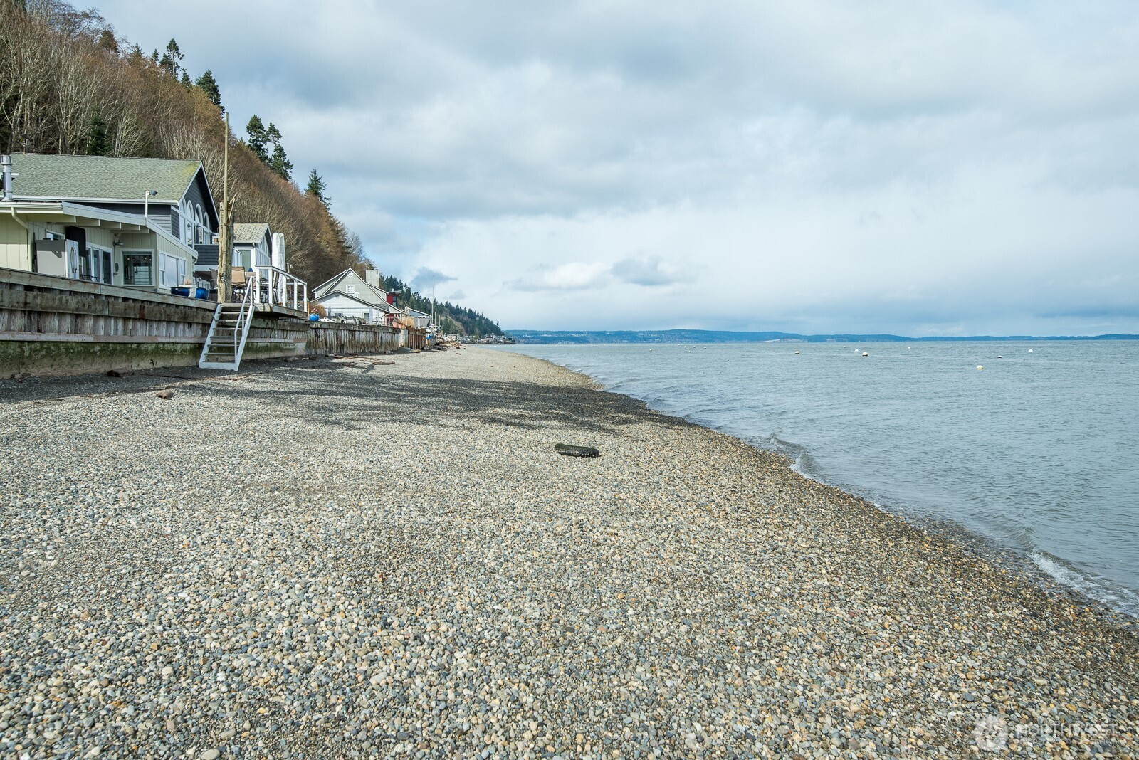 3187 Shoreline Drive , Camano Island, WA 98282