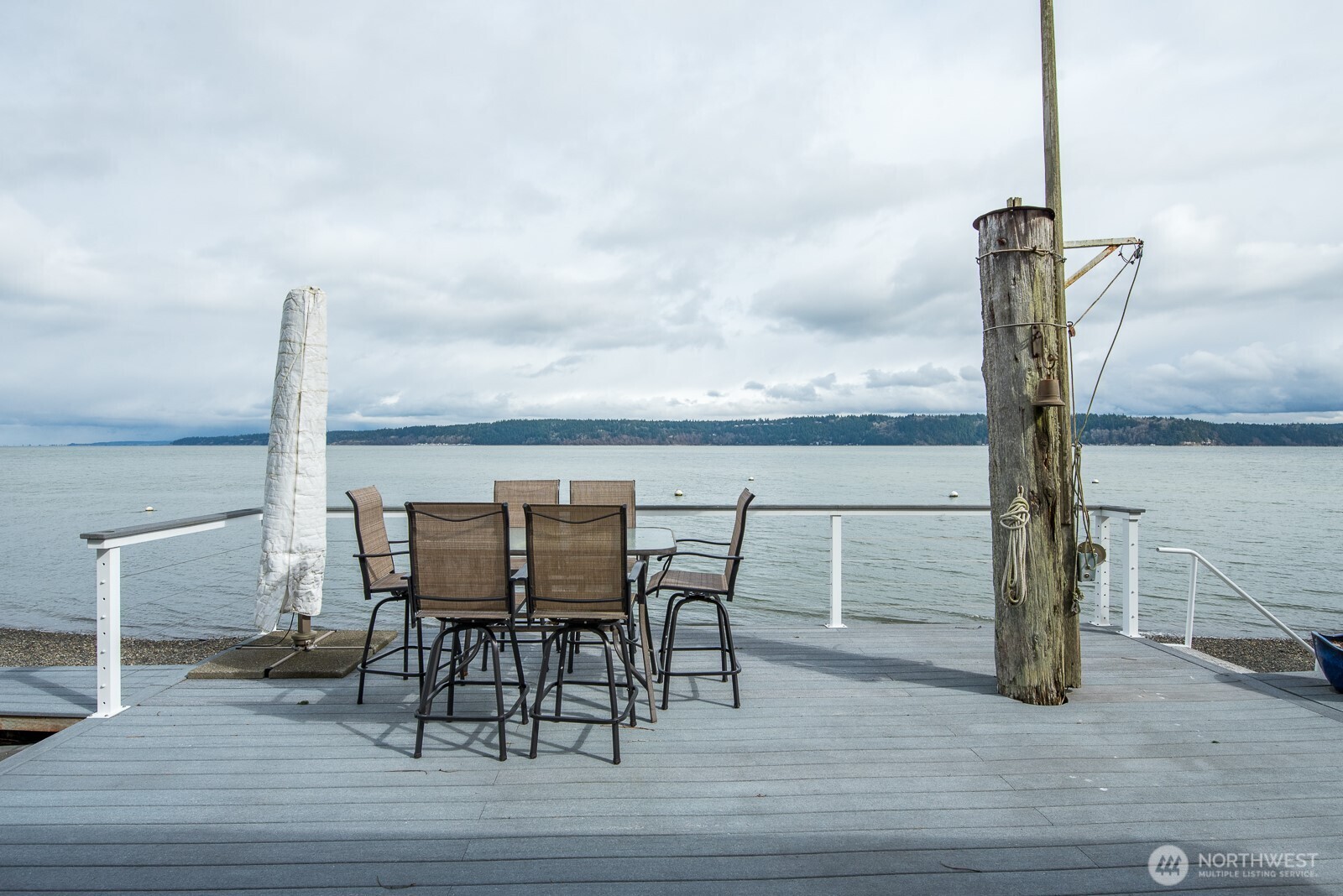 3187 Shoreline Drive , Camano Island, WA 98282