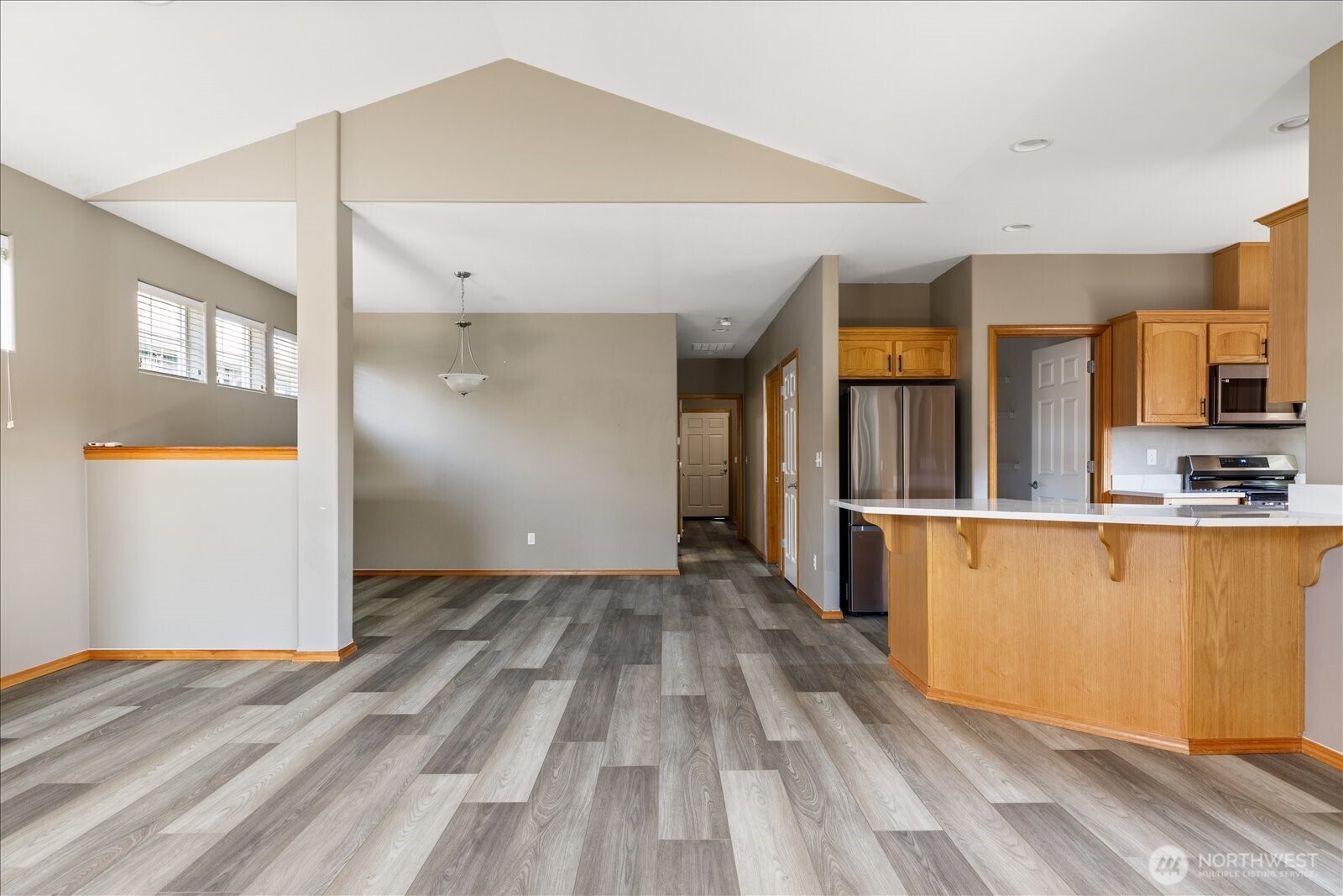 1611 SW Vanguard Street , Oak Harbor, WA 98277