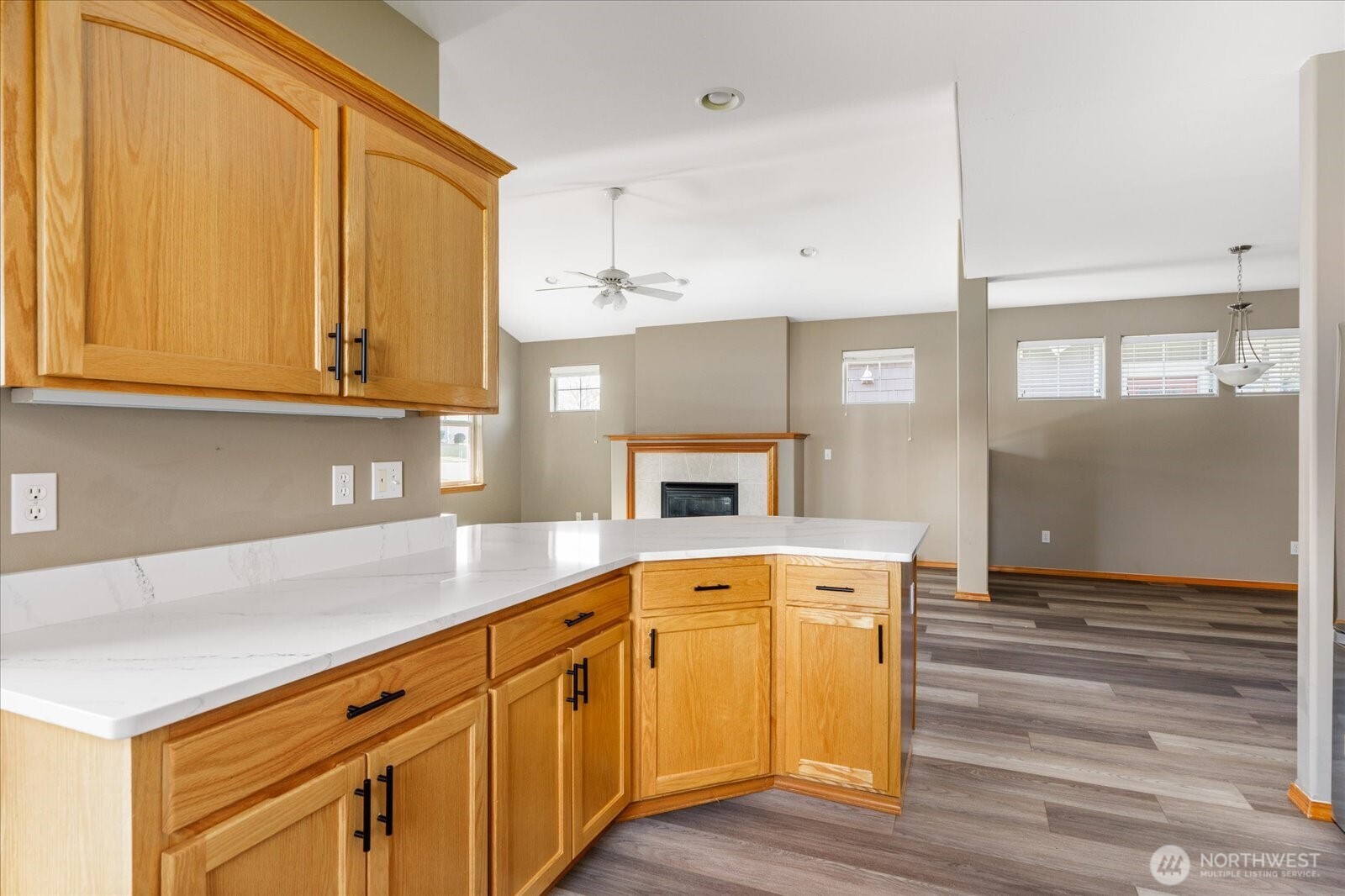 1611 SW Vanguard Street , Oak Harbor, WA 98277