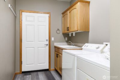 1611 SW Vanguard Street , Oak Harbor, WA 98277 - Photo 27