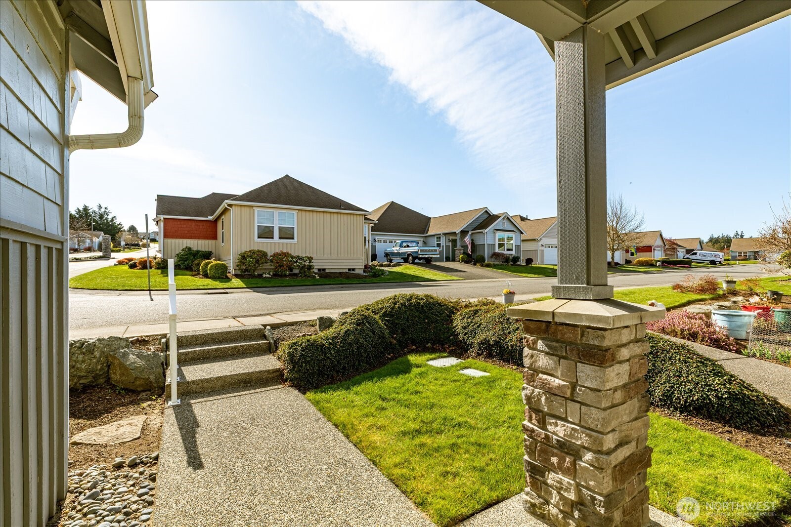 1611 SW Vanguard Street , Oak Harbor, WA 98277