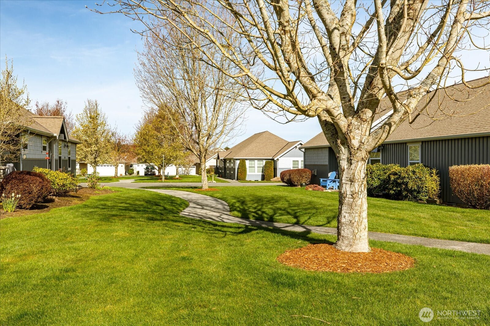 1611 SW Vanguard Street , Oak Harbor, WA 98277