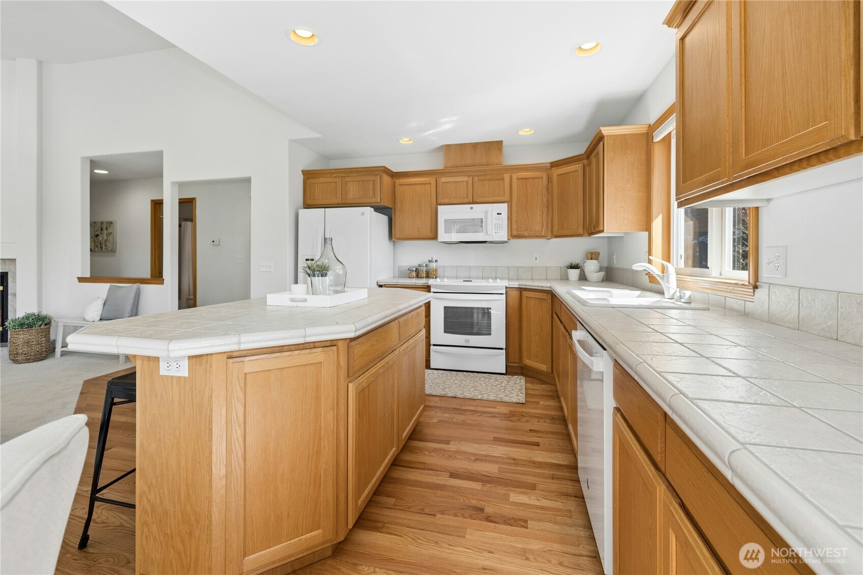 21808 87th Place W, Edmonds, WA 98026