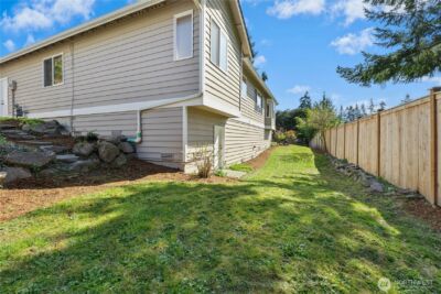 21808 87th Place W, Edmonds, WA 98026 - Photo 36