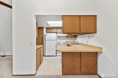 6822 NE 153rd Pl , Kenmore, WA 98028 - Photo 8