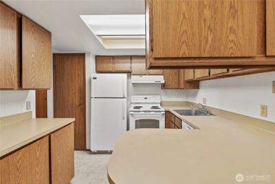 6822 NE 153rd Pl , Kenmore, WA 98028 - Photo 9