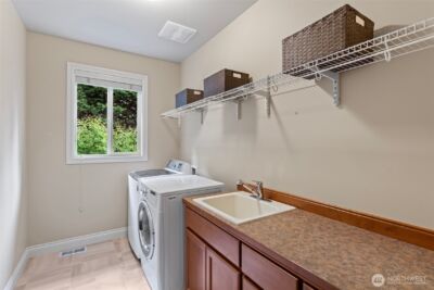 4569 162nd Lane SE, Bellevue, WA 98006 - Photo 32