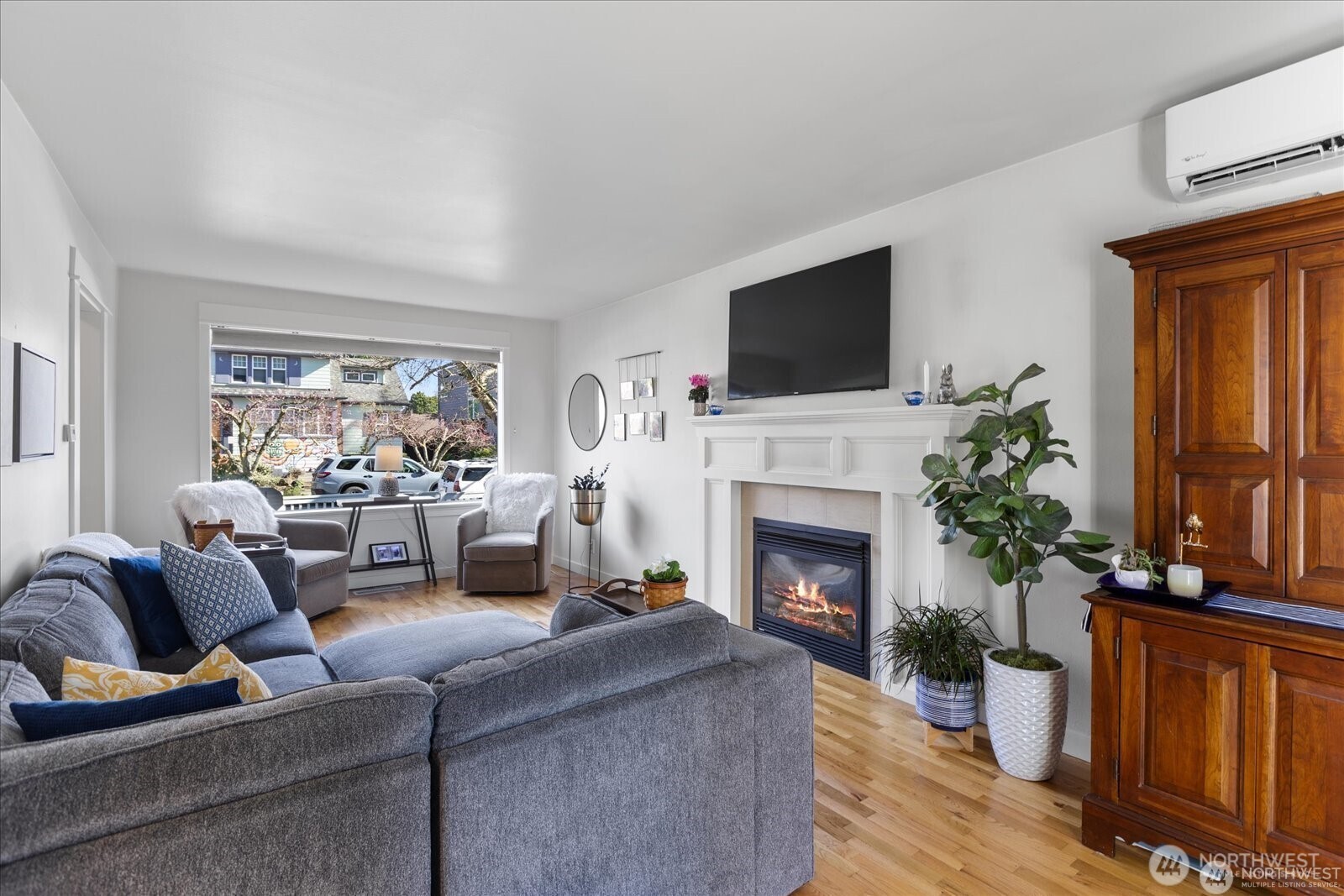 6721 22nd Avenue NW, Seattle, WA 98117