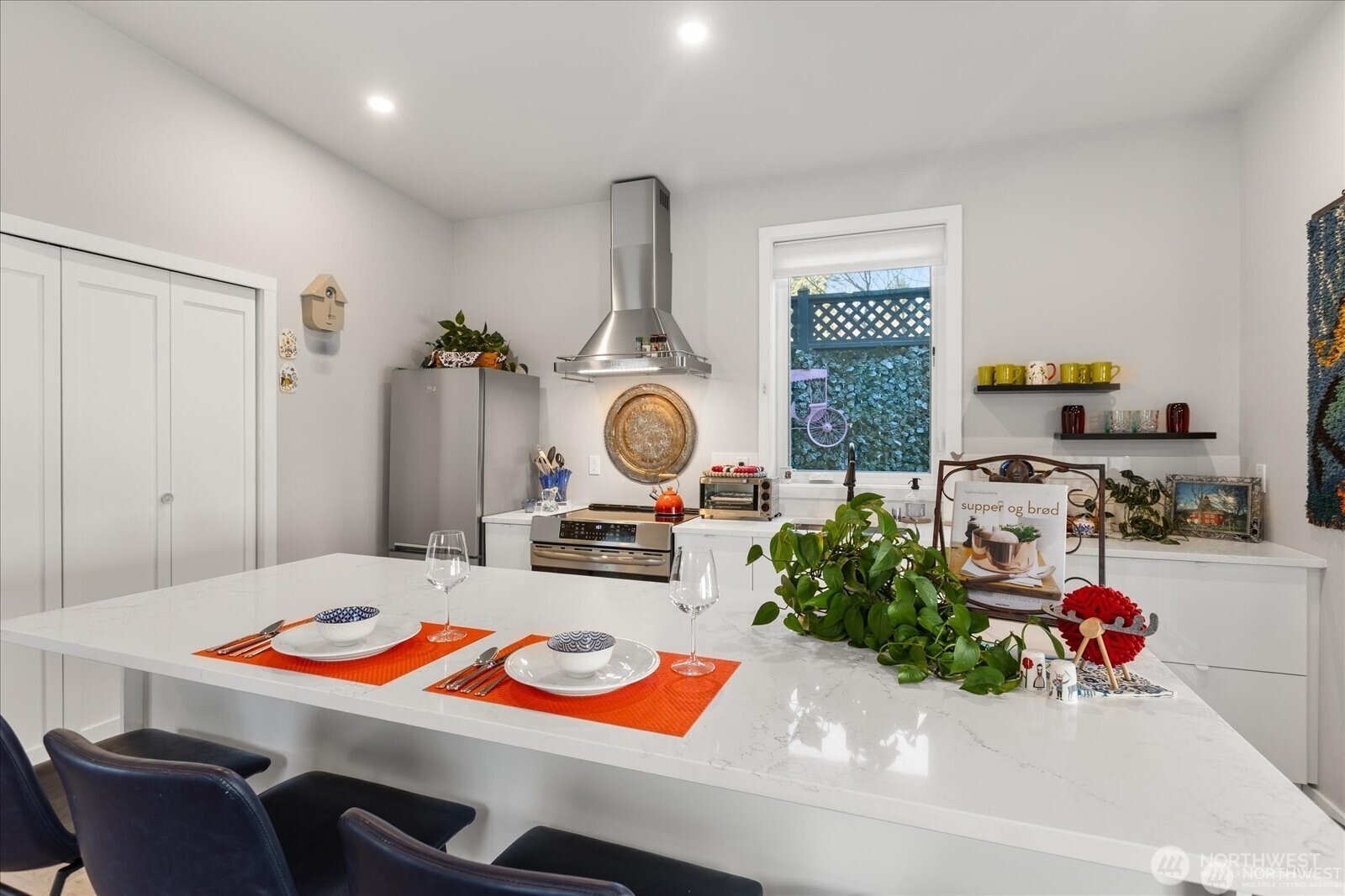 6721 22nd Avenue NW, Seattle, WA 98117