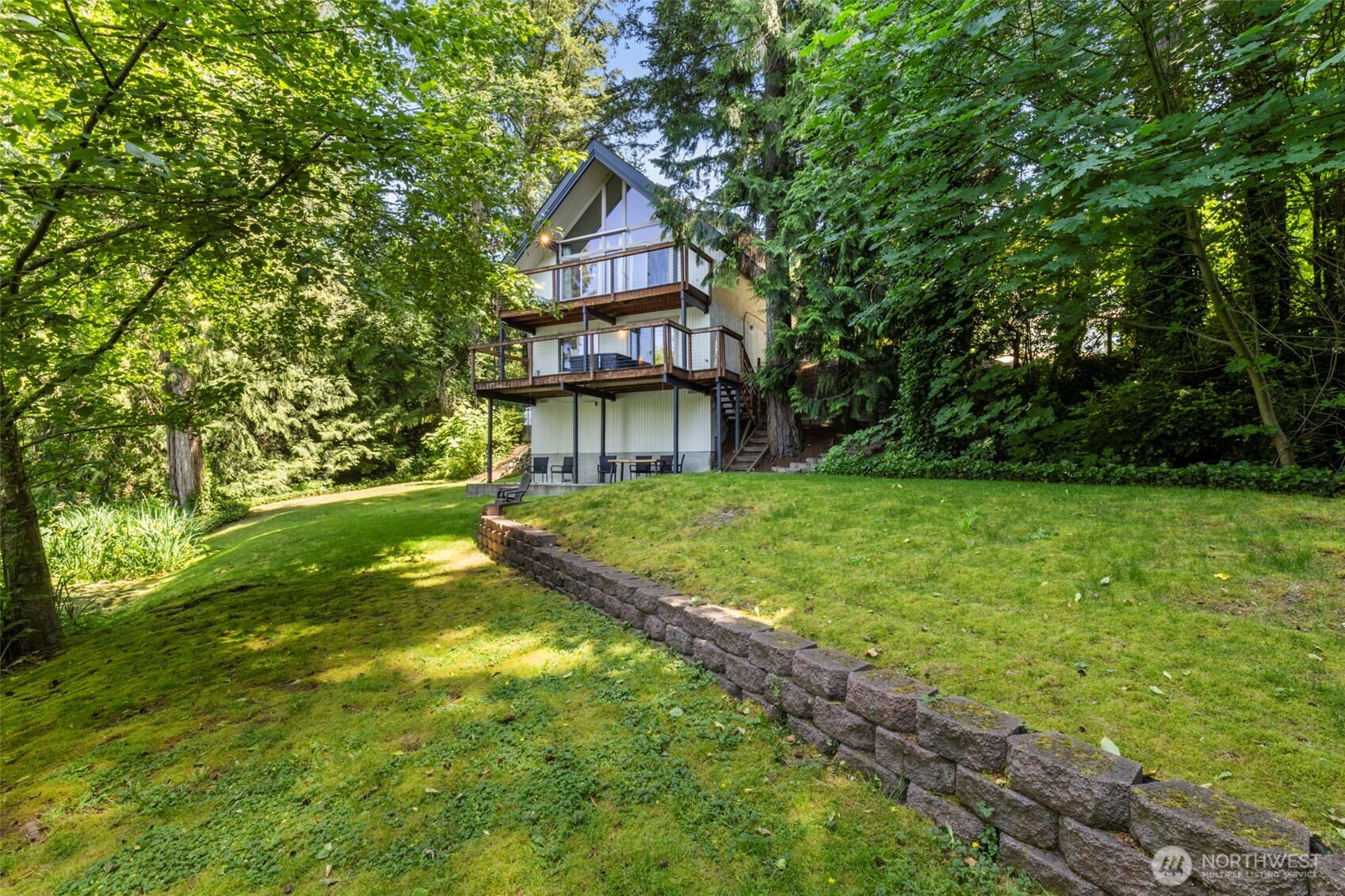 12995 Lake Shore Drive NW, Poulsbo, WA 98370