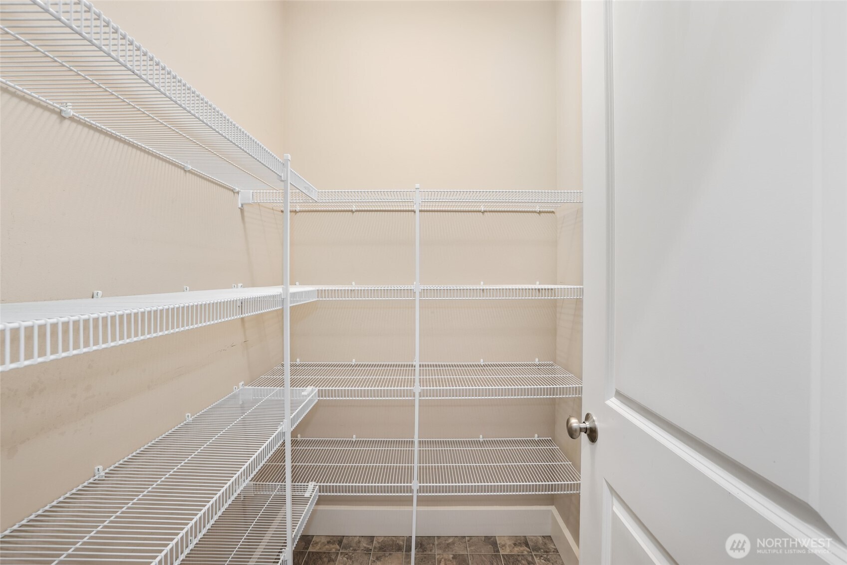 3907 Cameron Drive NE, Lacey, WA 98516