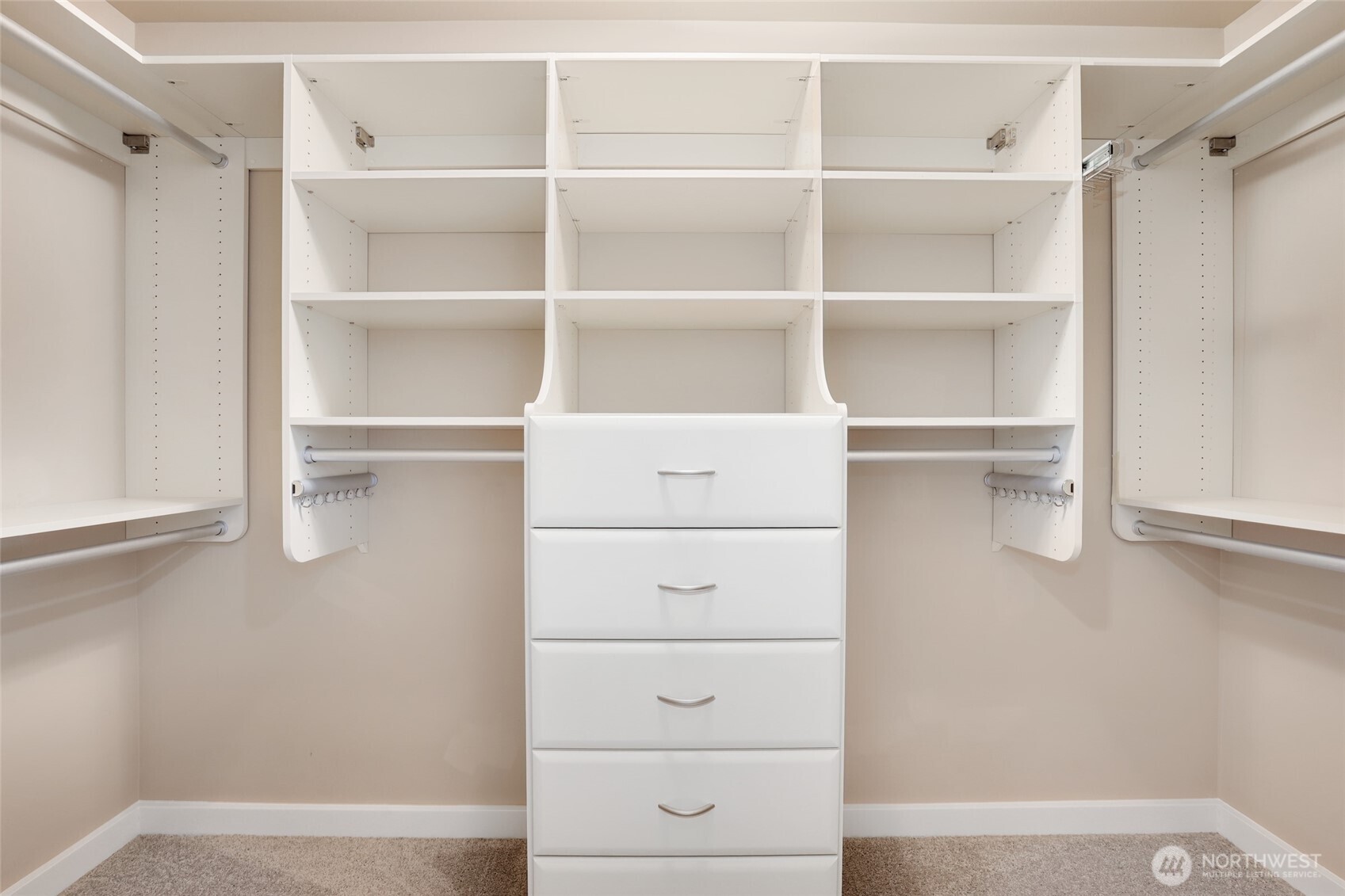 3907 Cameron Drive NE, Lacey, WA 98516