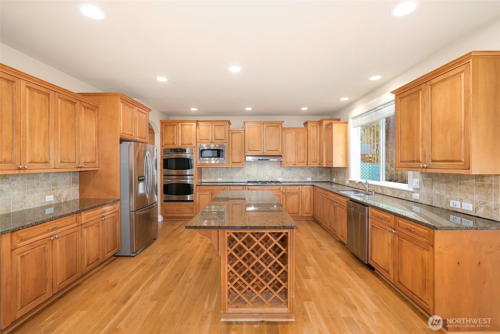 3907 Cameron Drive NE, Lacey, WA 98516