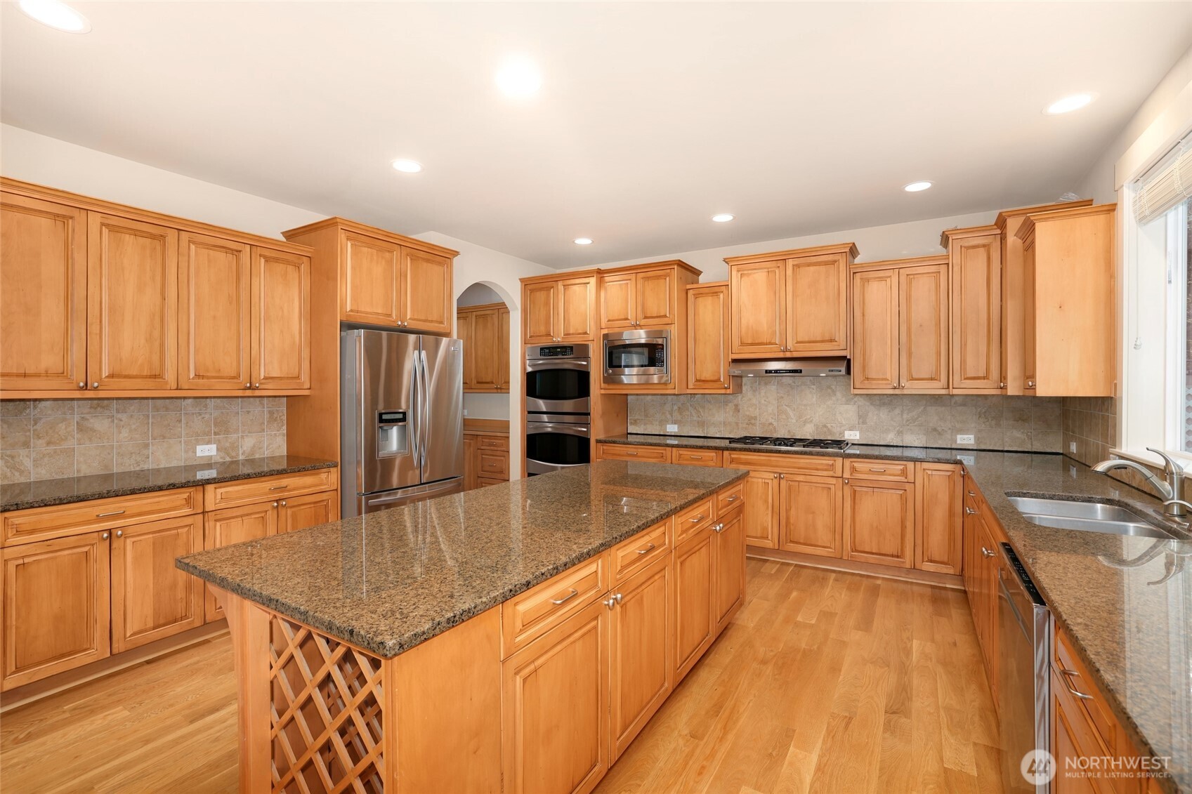 3907 Cameron Drive NE, Lacey, WA 98516