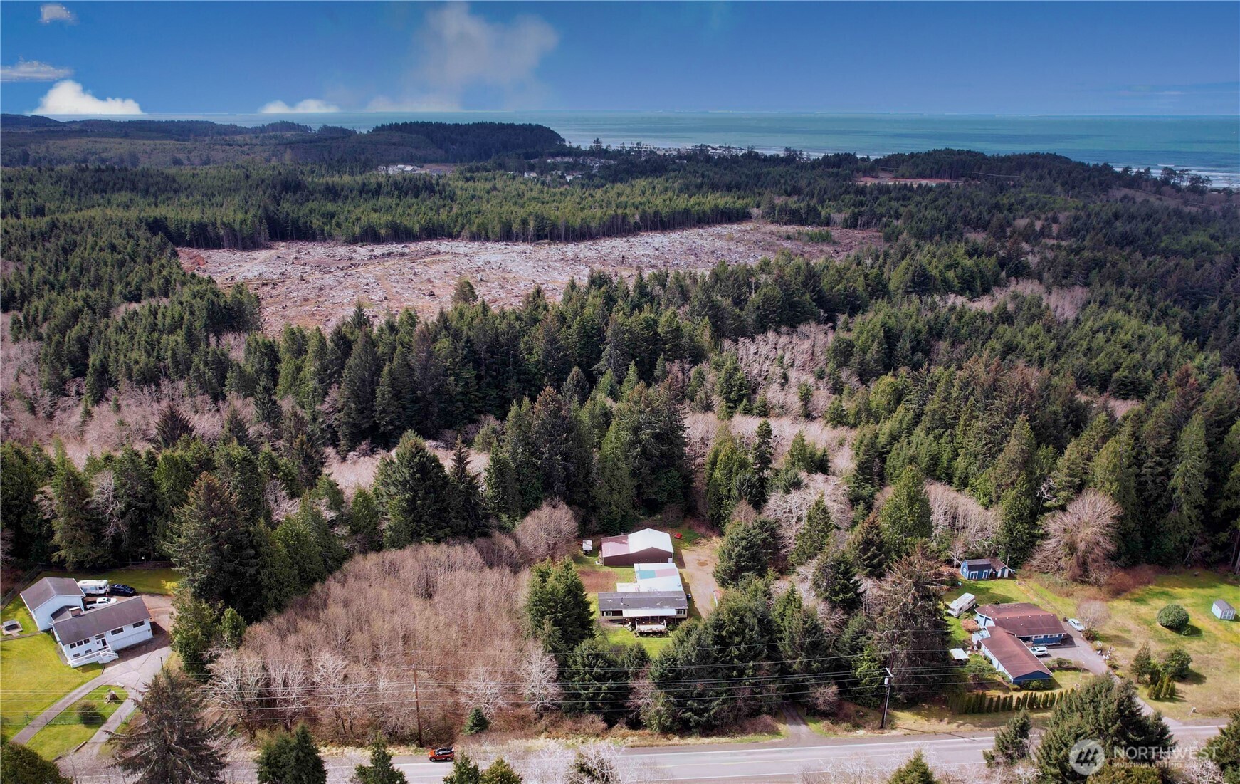 31 Ocean Beach Road , Pacific Beach, WA 98571