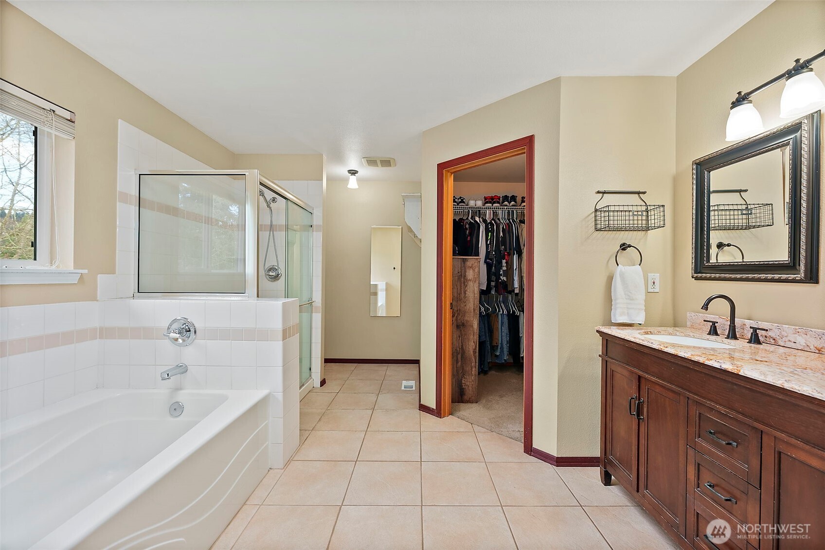 1213 Williams Court NW, Orting, WA 98360