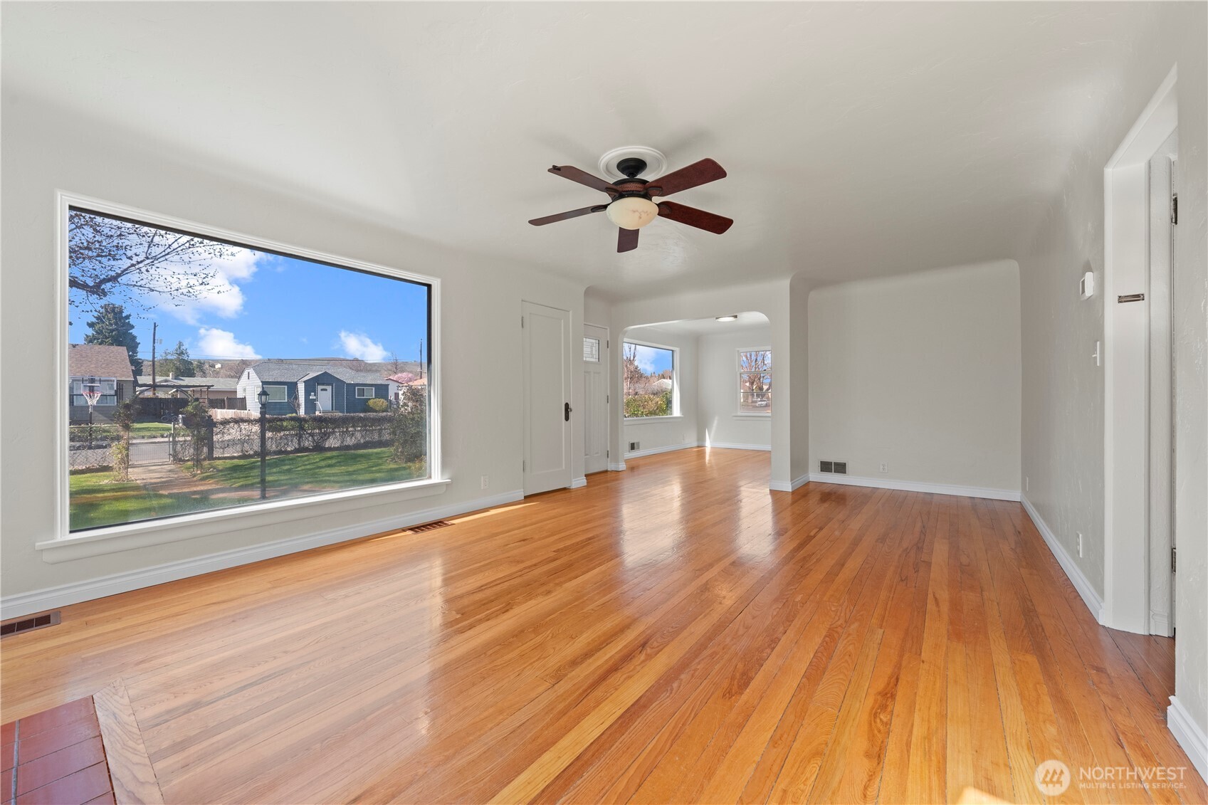 222 D Street SW, Ephrata, WA 98823