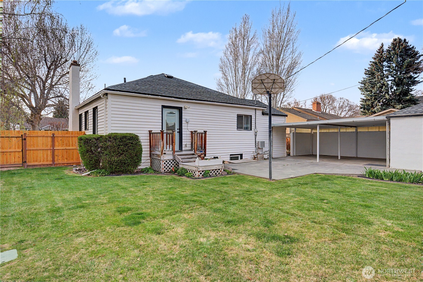 222 D Street SW, Ephrata, WA 98823