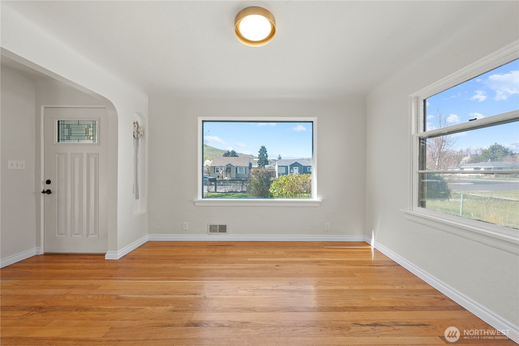 222 D Street SW, Ephrata, WA 98823