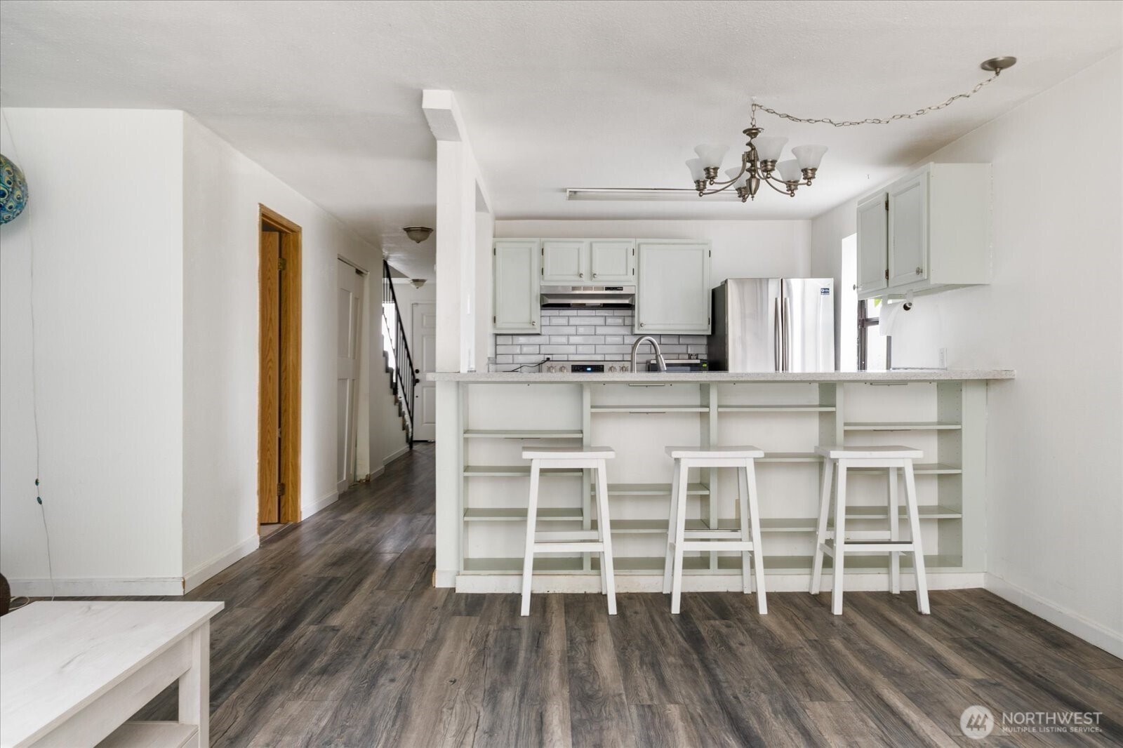 690 NW Atalanta Way #B1, Oak Harbor, WA 98277