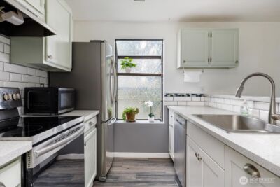 690 NW Atalanta Way #B1, Oak Harbor, WA 98277 - Photo 6