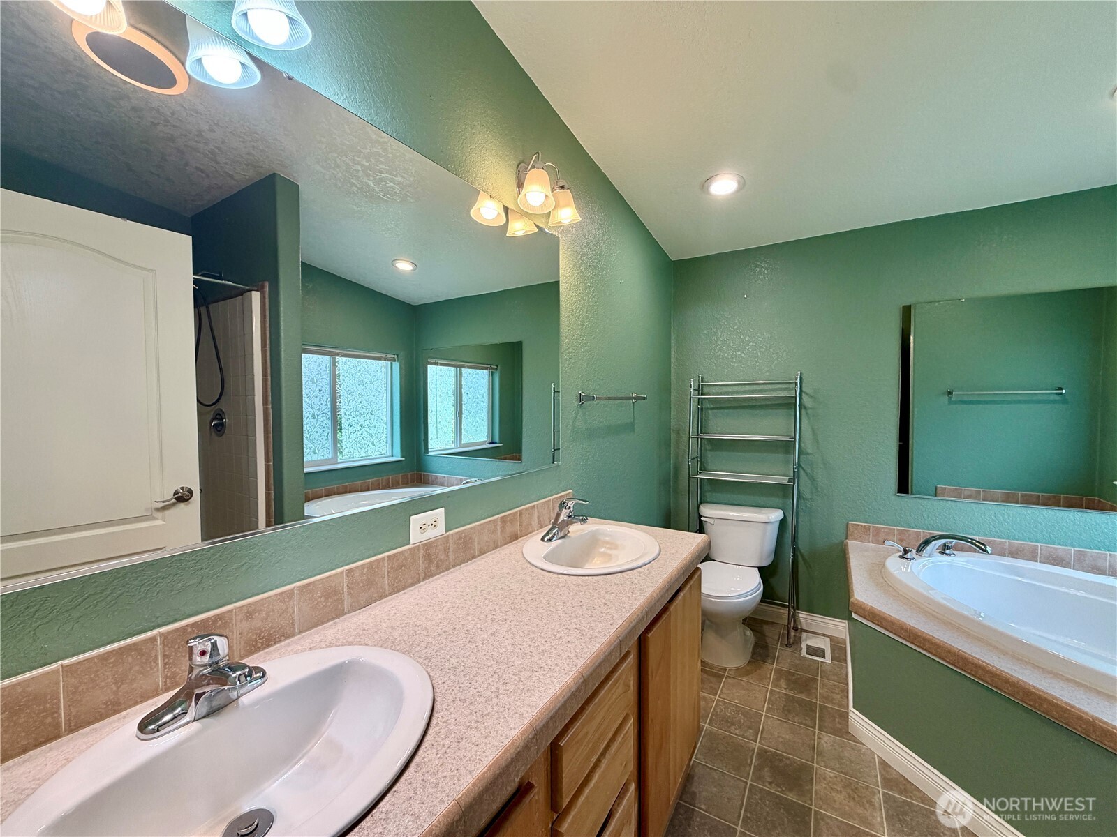 620 Chenois Avenue NE, Ocean Shores, WA 98569