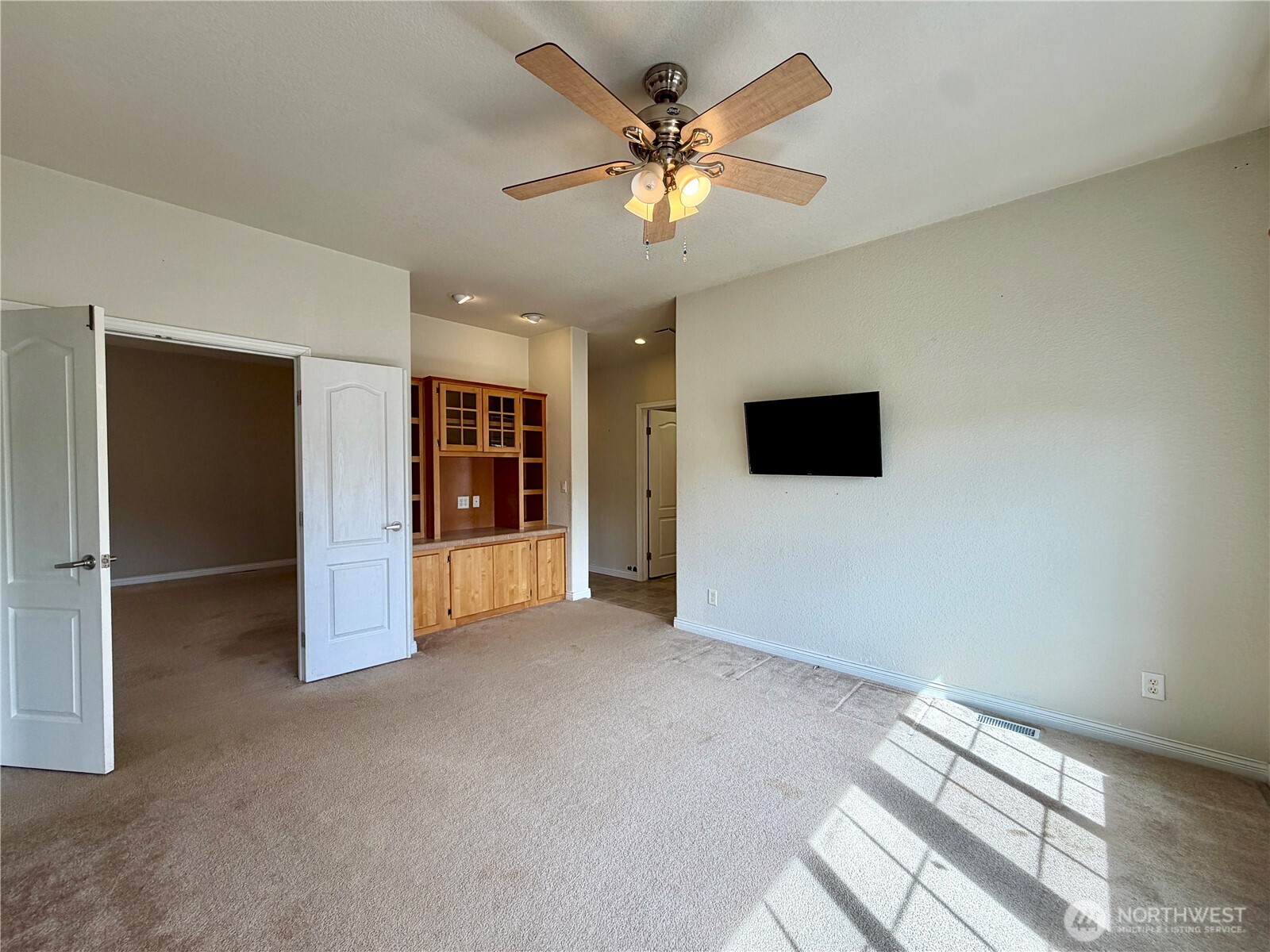 620 Chenois Avenue NE, Ocean Shores, WA 98569