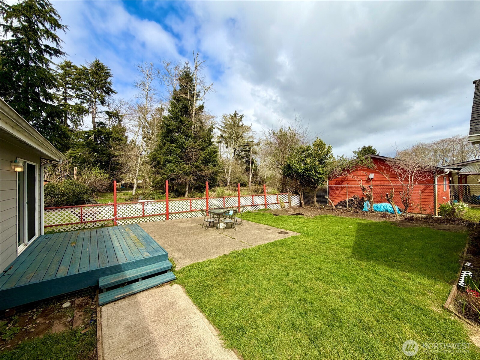 620 Chenois Avenue NE, Ocean Shores, WA 98569