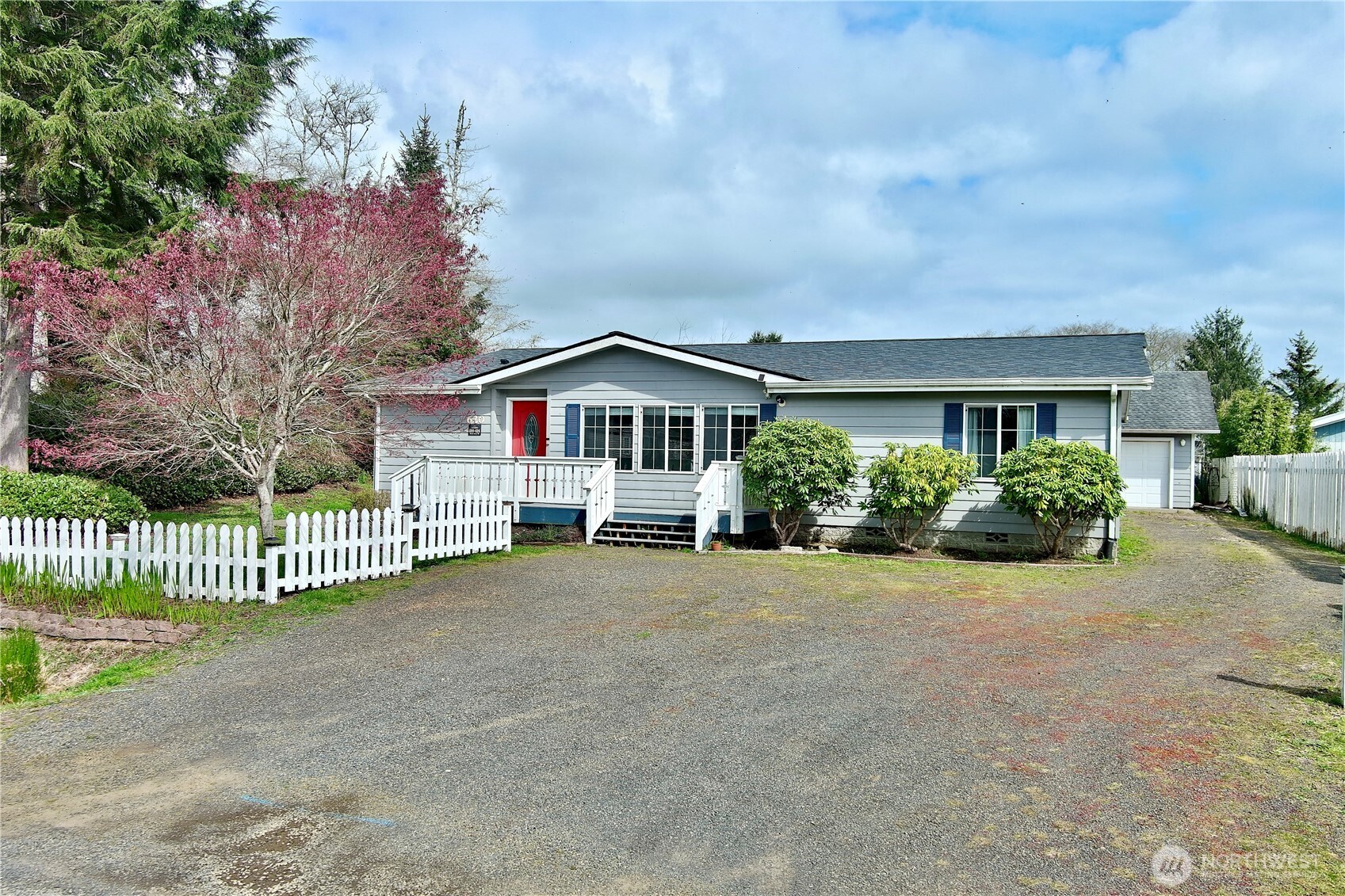 620 Chenois Avenue NE, Ocean Shores, WA 98569