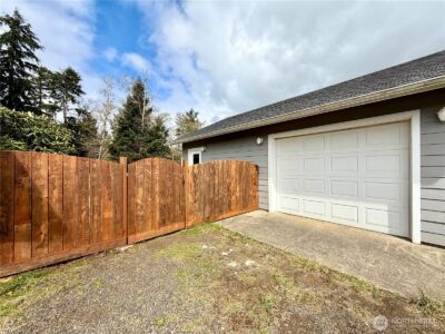 620 Chenois Avenue NE, Ocean Shores, WA 98569 - Photo 38