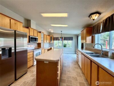 620 Chenois Avenue NE, Ocean Shores, WA 98569 - Photo 7