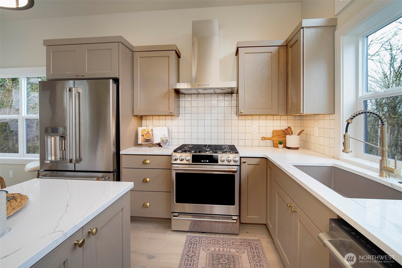 434 20th Ave , Kirkland, WA 98033