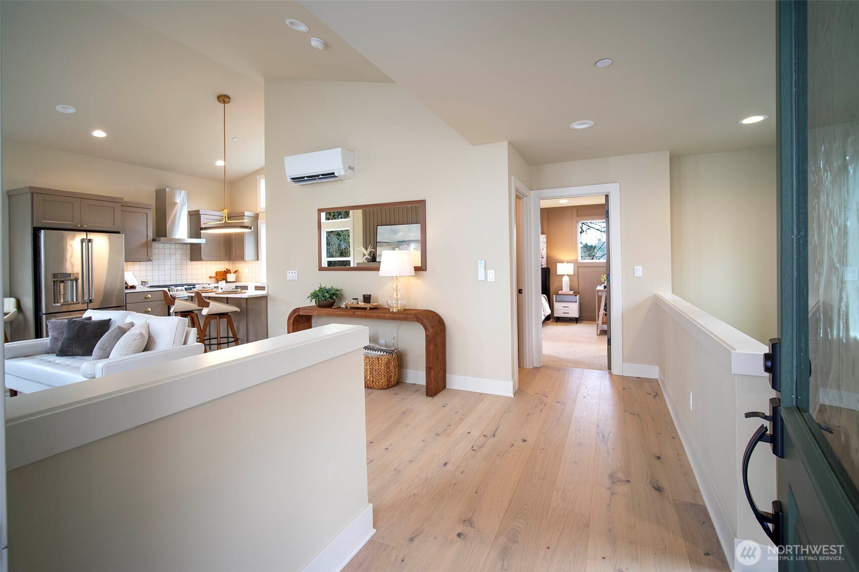 434 20th Ave , Kirkland, WA 98033