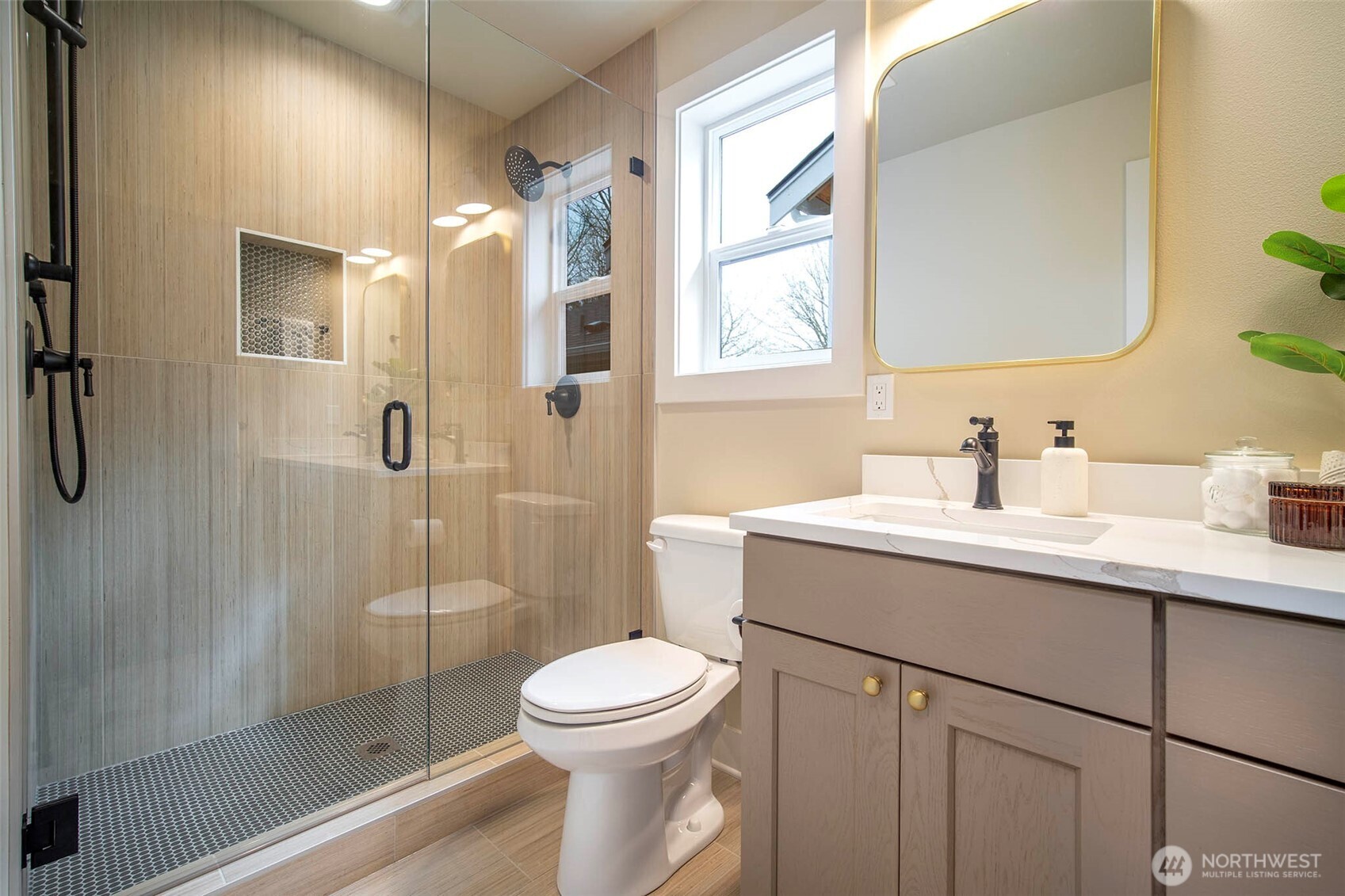 434 20th Ave , Kirkland, WA 98033