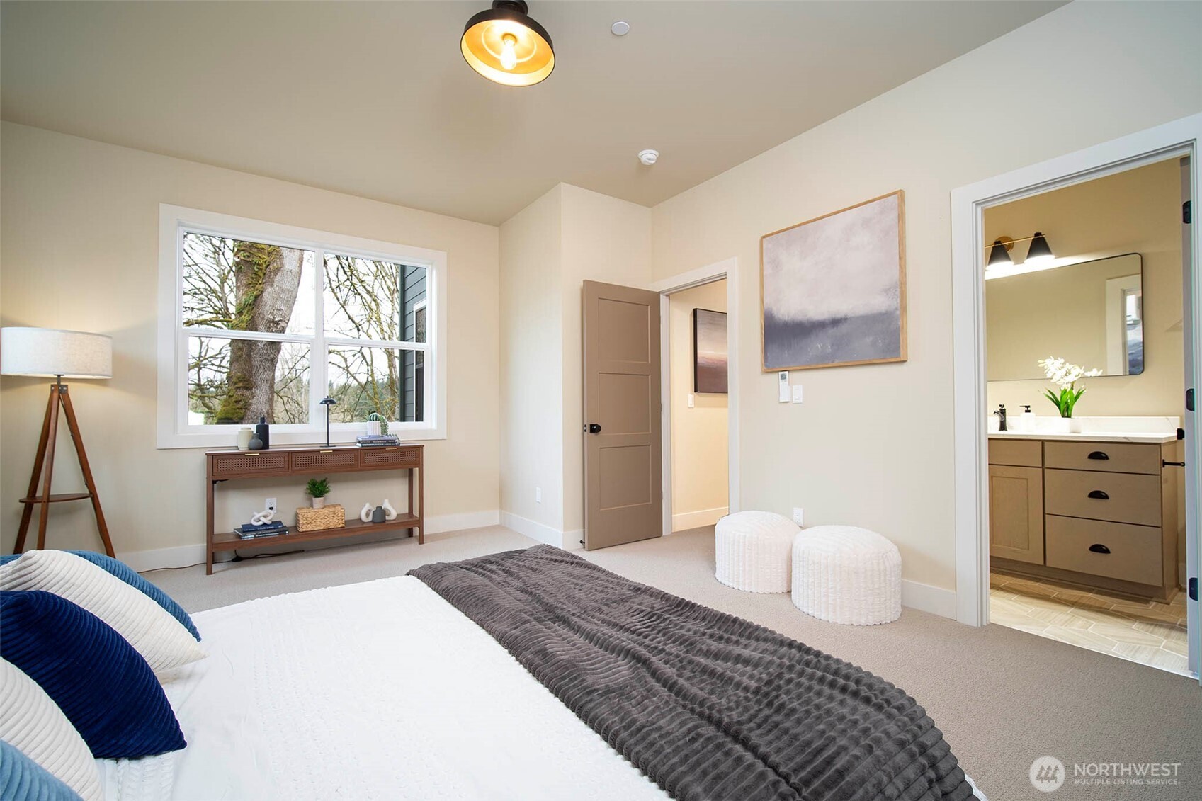 434 20th Ave , Kirkland, WA 98033