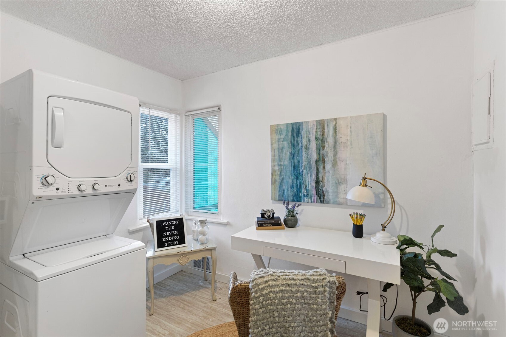 19028 15th Avenue NE, Shoreline, WA 98155